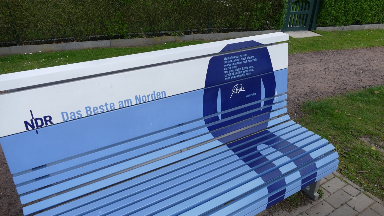 Die AXEL PRAHL Bank an der Steilküste